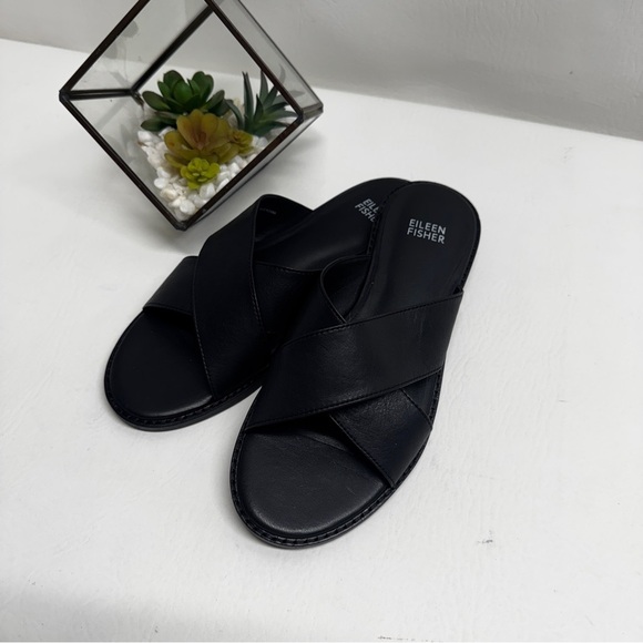 Eileen Fisher Women's Black Slide Sandals size 7 leather like new - Picture 1 of 5